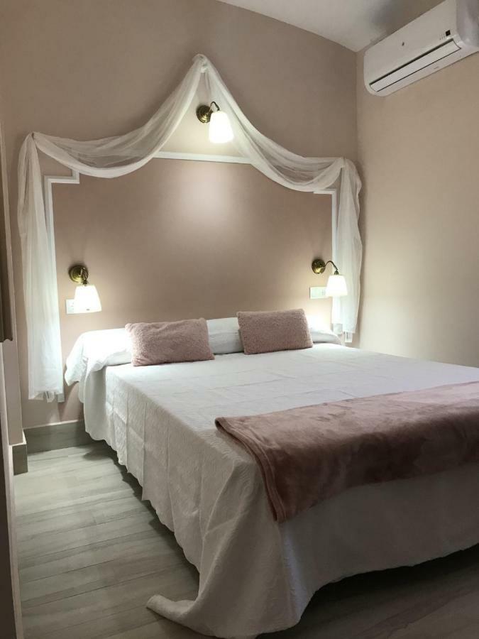 Emperador Augusto Hotell Mérida Exteriör bild